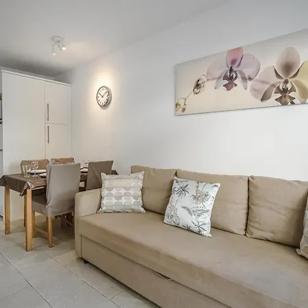 Main Floor Heated Pool Aircon Wifi * Costa Adeje (Tenerife)