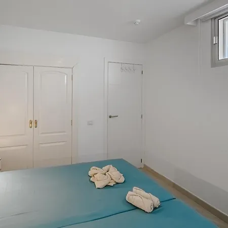 Main Floor Heated Pool Aircon Wifi
