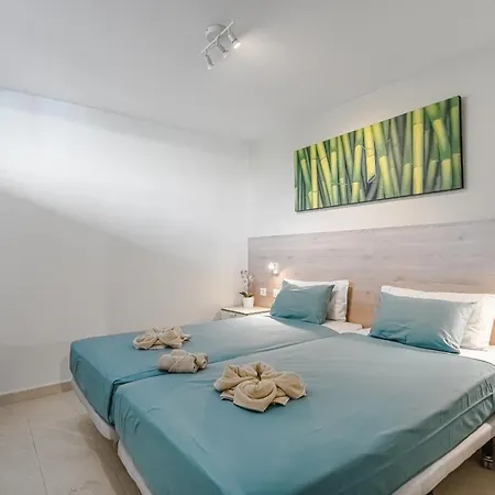 Main Floor Heated Pool Aircon Wifi Apartmán *